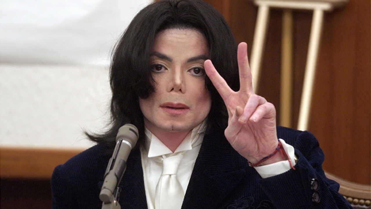 Tribunal permite reabertura de processos de abuso sexual contra Michael Jackson