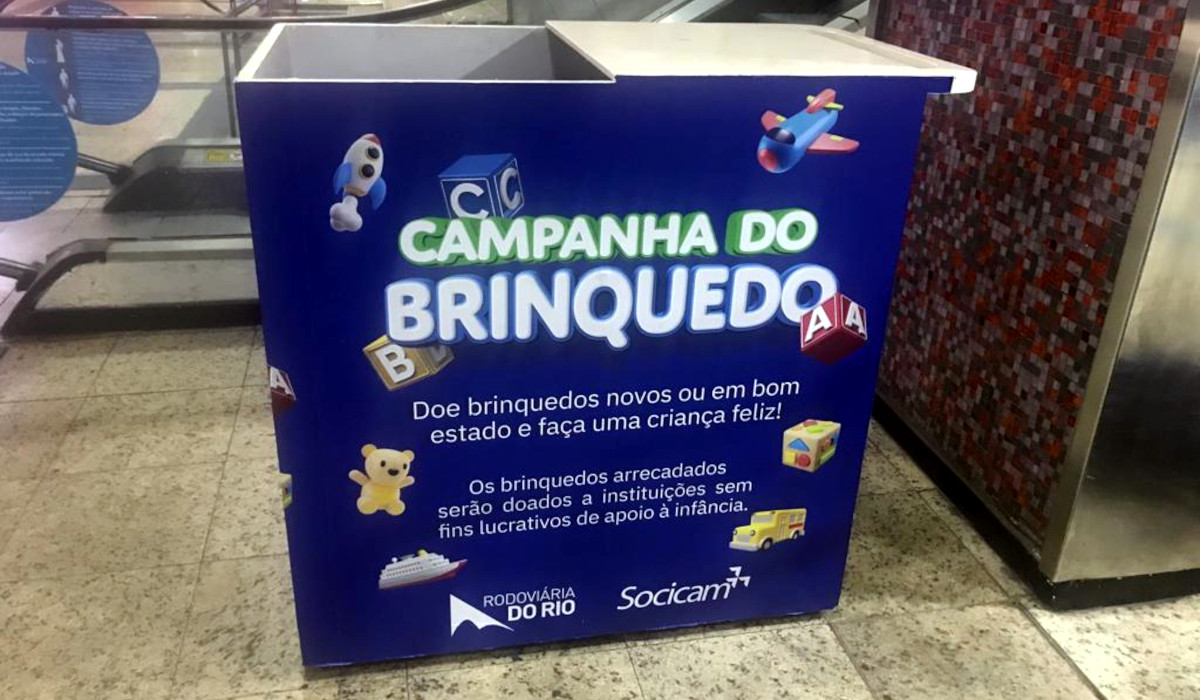 Ação na rodoviária do Rio visa beneficiar crianças carentes com brinquedo