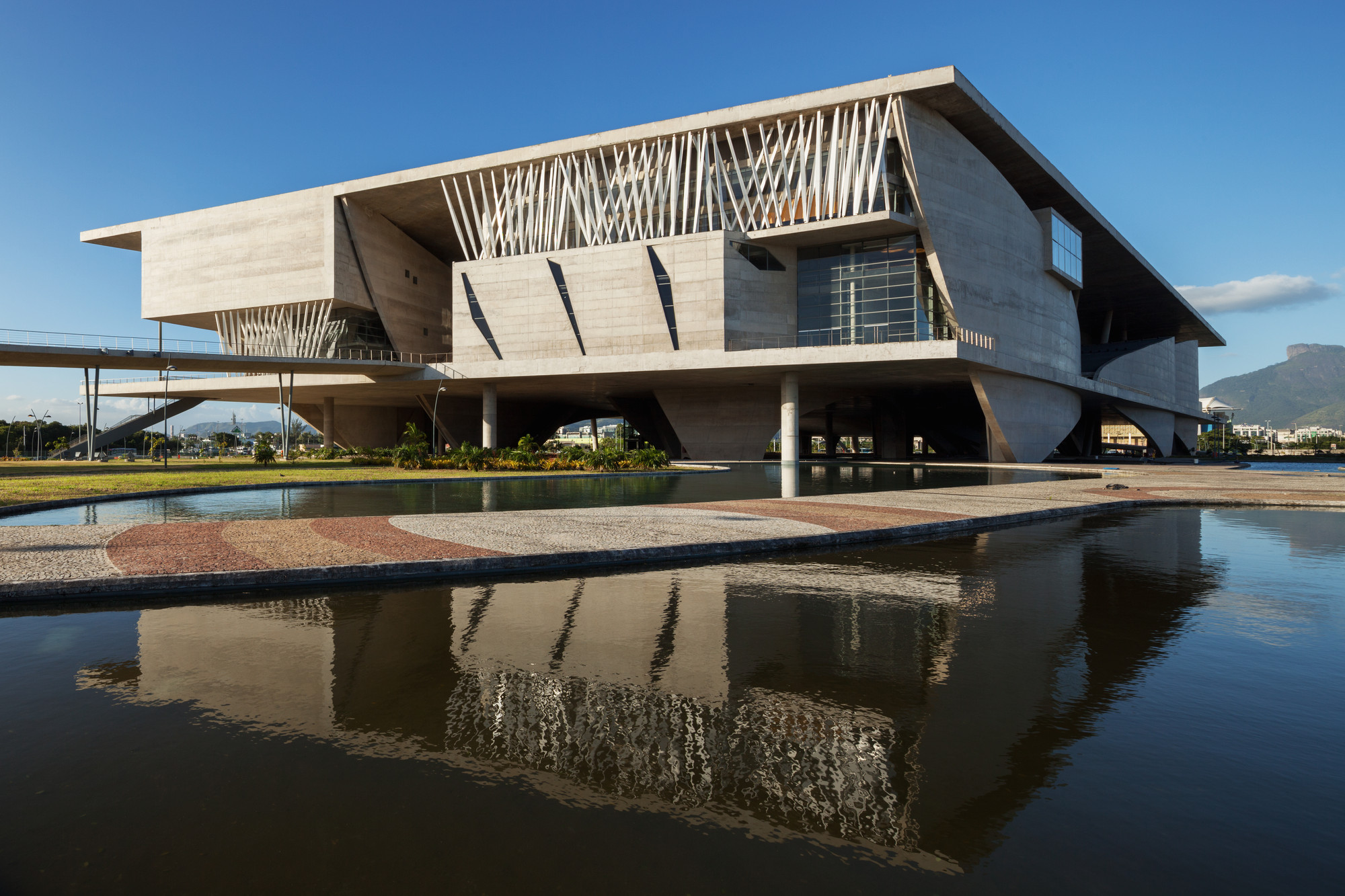 Cidade das Artes é indicada ao Prêmio Cenym de Teatro Nacional