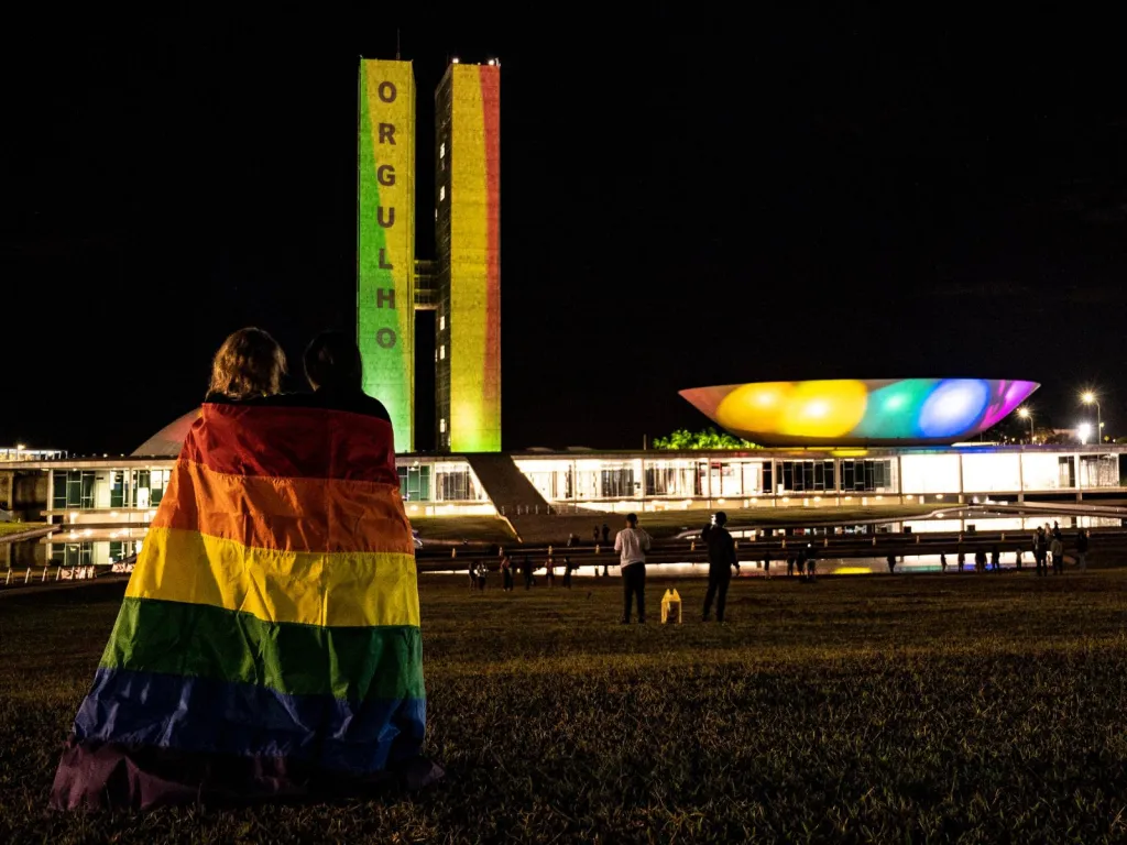 PL que proíbe união homoafetiva entra em votação hoje na Comissão da Câmara