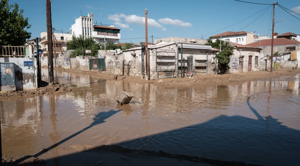 Tempestade Elias inunda Grécia, com volume de chuva equivalente a meses