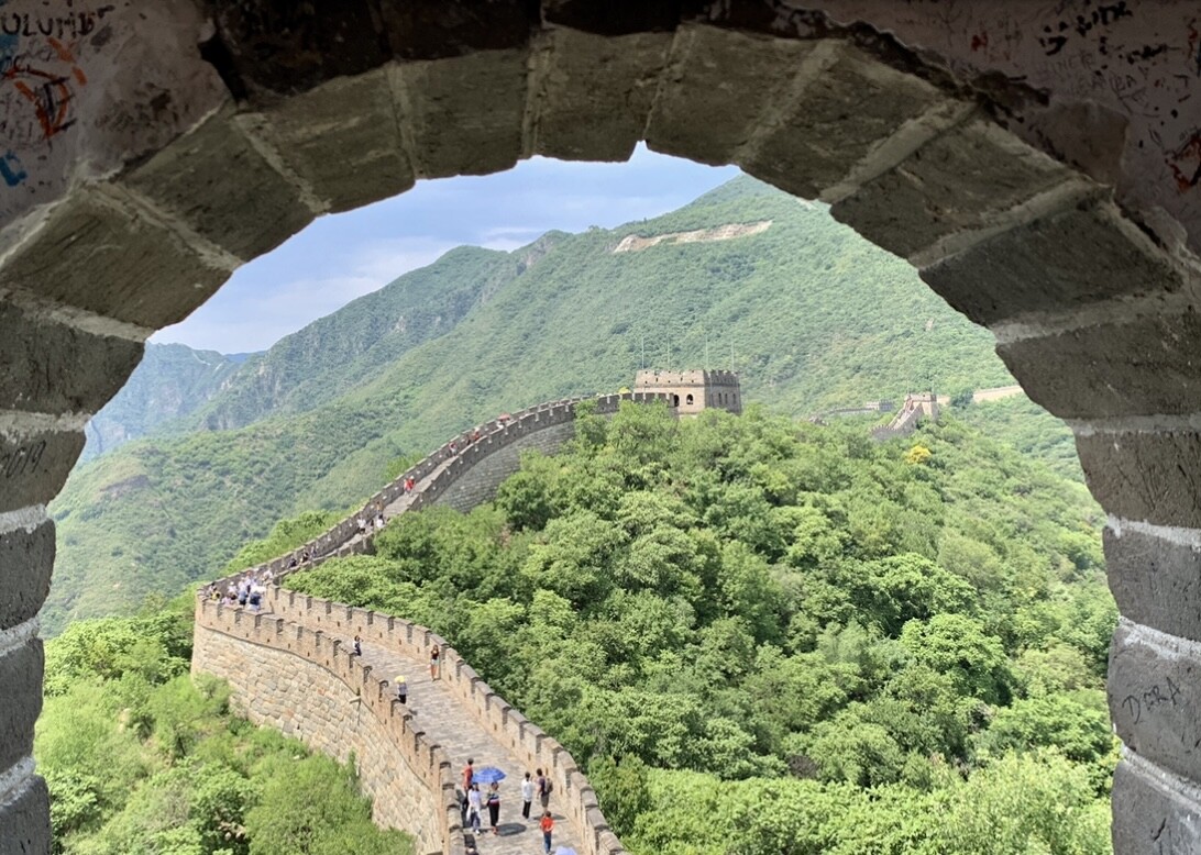 Dois homens são detidos após cavarem buraco na Muralha da China