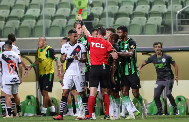 Dirigente do América-MG sugere favorecimento para que o Vasco não seja rebaixado 