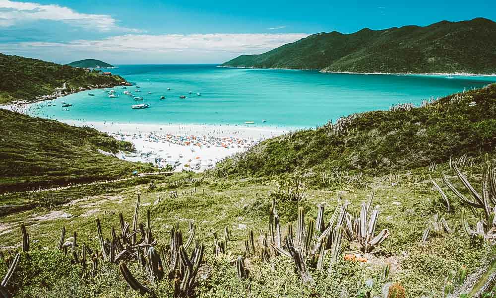 Capital Nacional do Mergulho: Arraial do Cabo fica a 2h30 do Rio