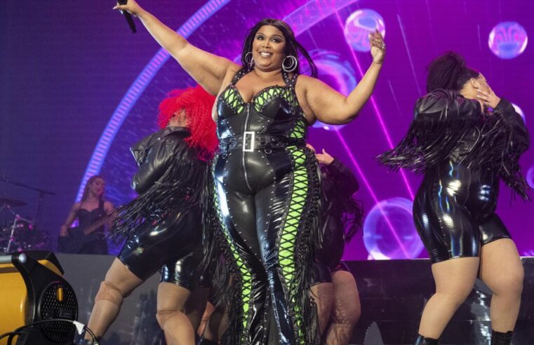 Lizzo é acusada por ambiente de trabalho gordofóbico, racista e ilegal