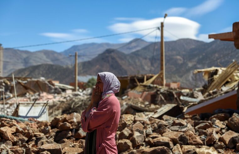 Sobe para 2.681 o número de mortos no terremoto no Marrocos