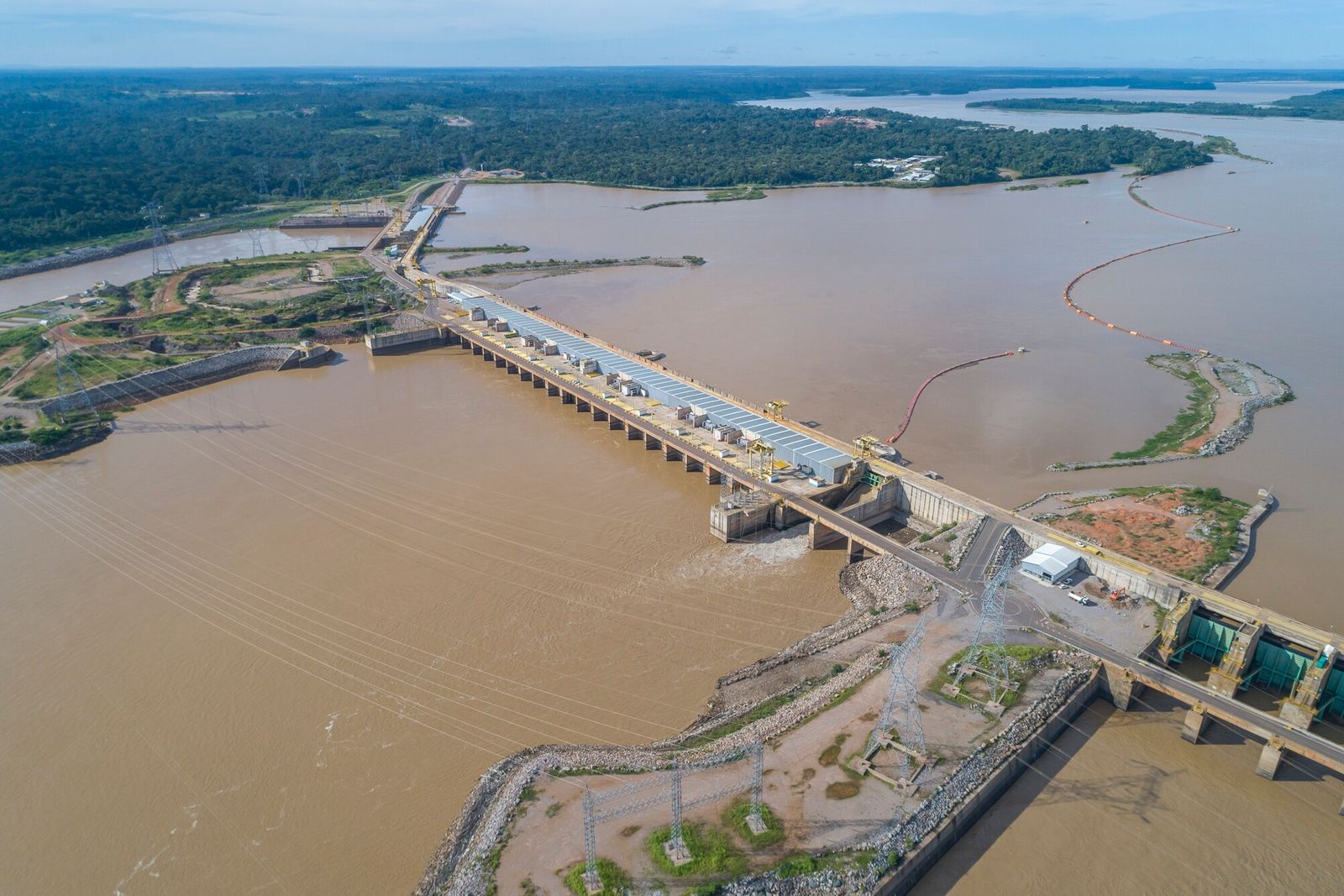 Rio Madeira, no AM, entra em situação crítica ao atingir menor nível em 56 anos