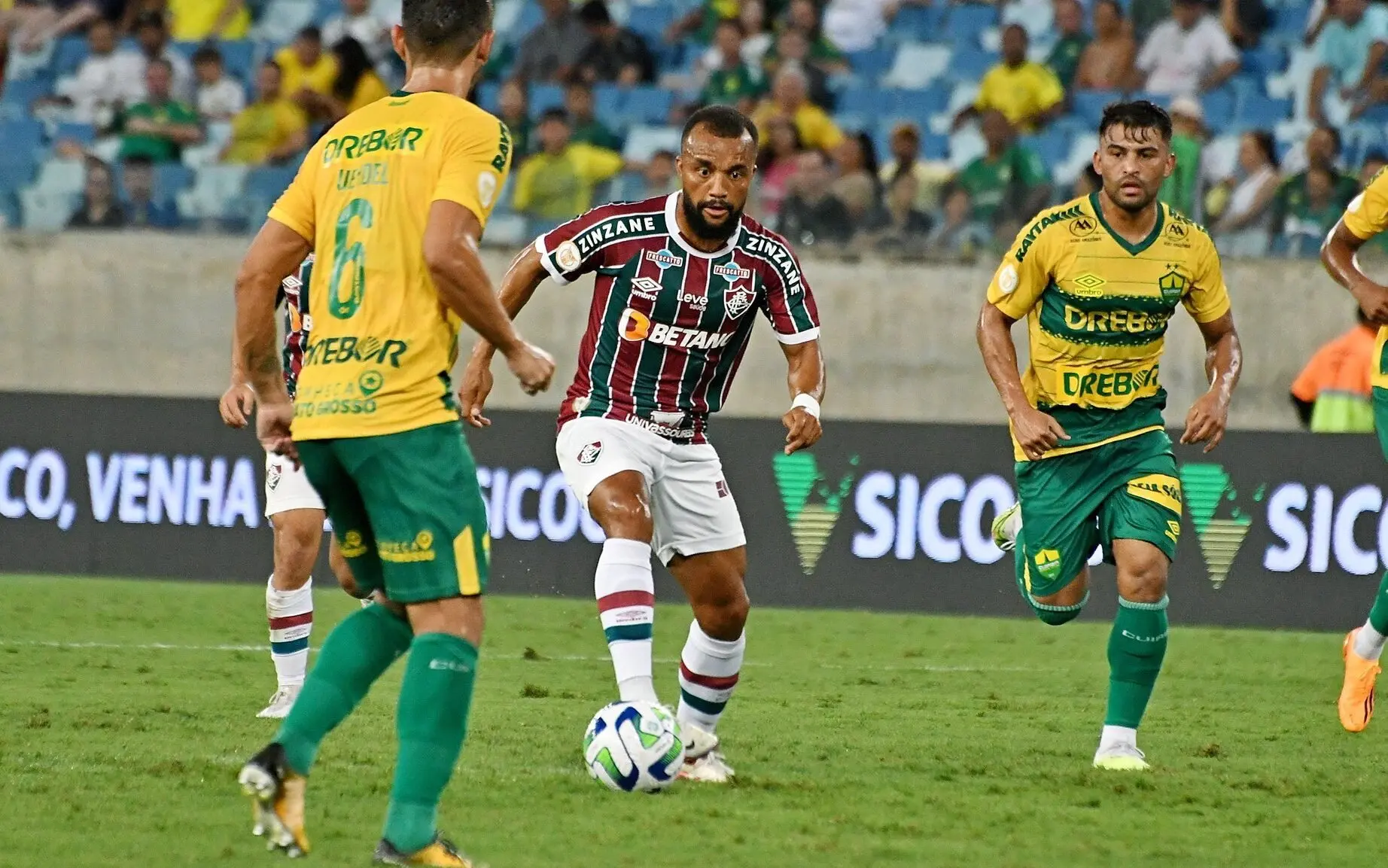 #Brasileirão: com reservas, Fluminense perde por 3 a 0 para o Cuiabá 