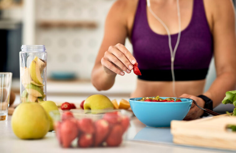 Ingestão de água, frutas, legumes e verduras ajuda a evitar desidratação no calor