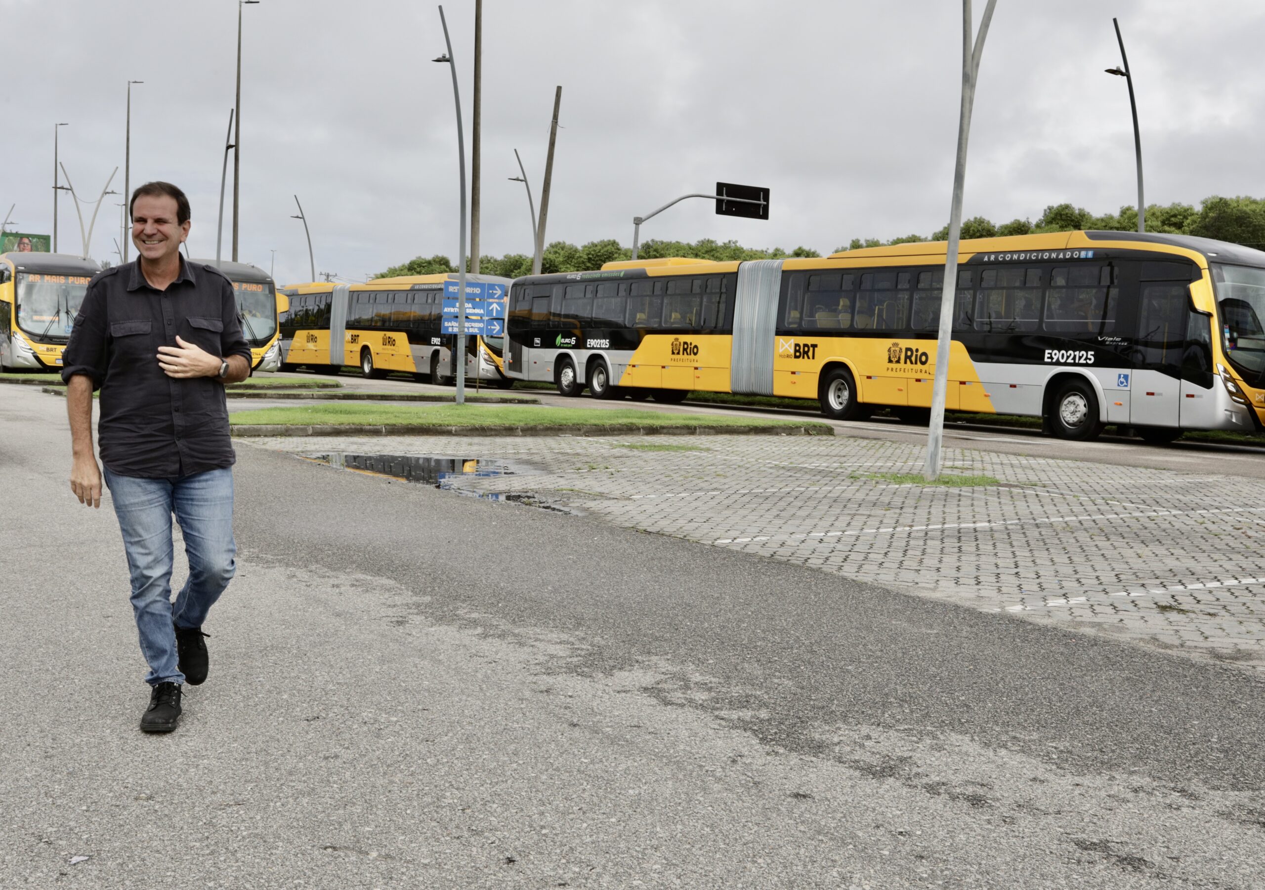 Prefeitura entrega novos BRT’S que reduzem 80% dos gases poluentes