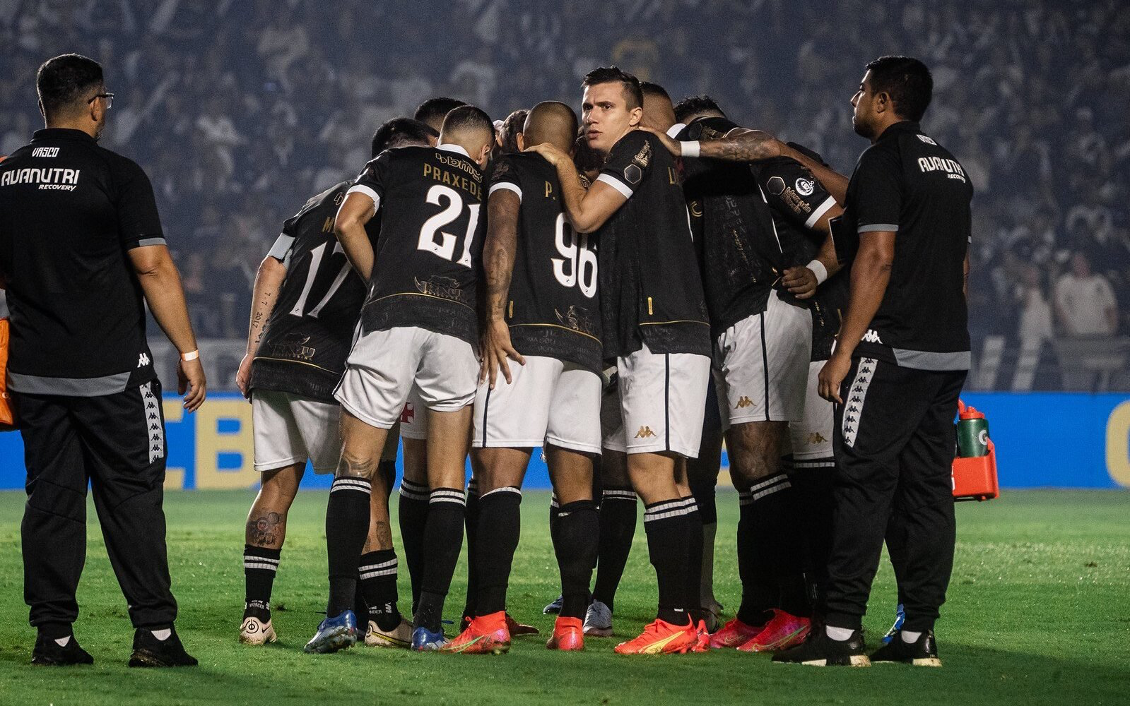 #Brasileirão: Internacional vence Vasco por 2 a 1 em São Januário