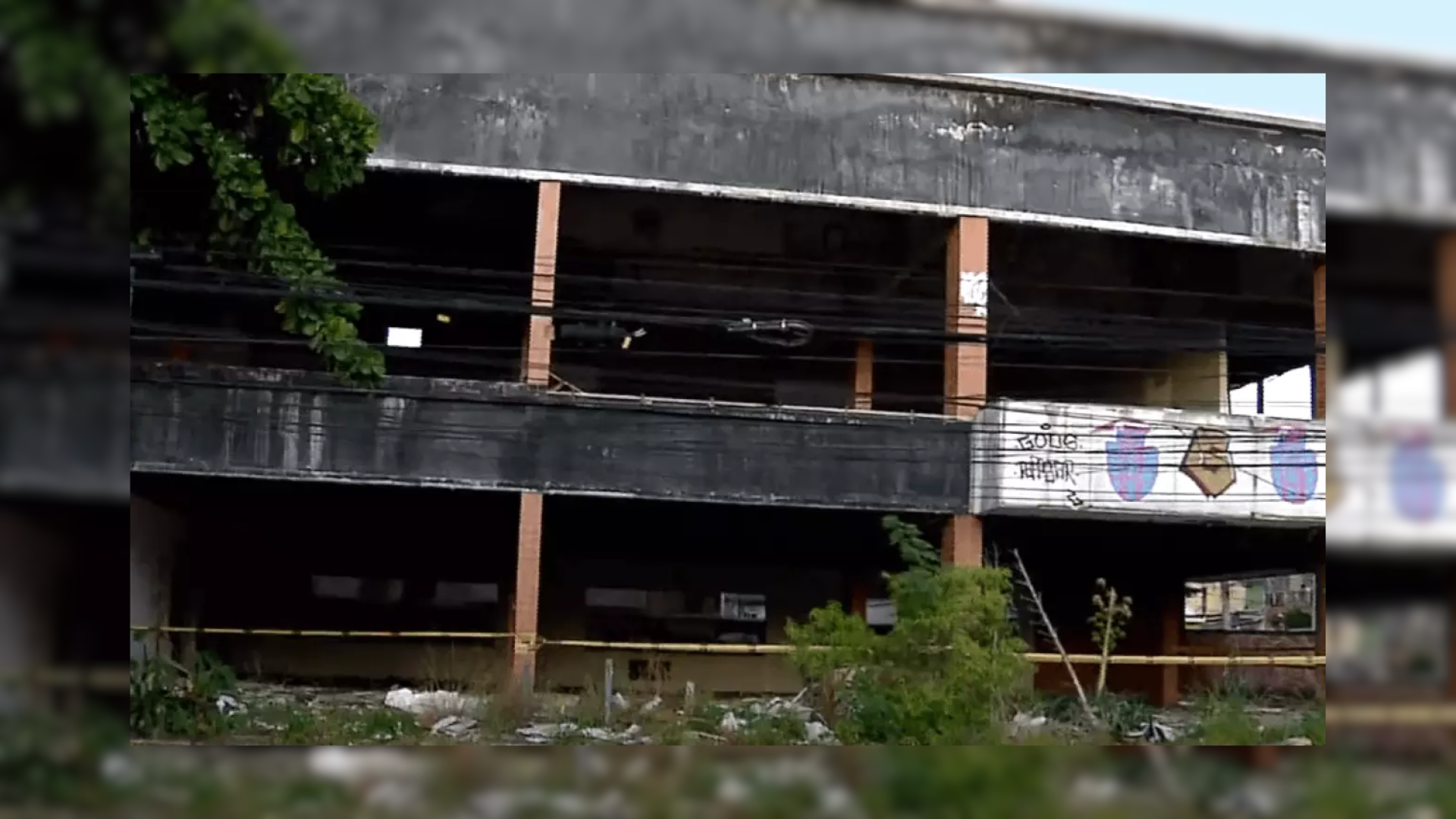 Prédio abandonado em Guadalupe, na Zona Norte, preocupa moradores da região