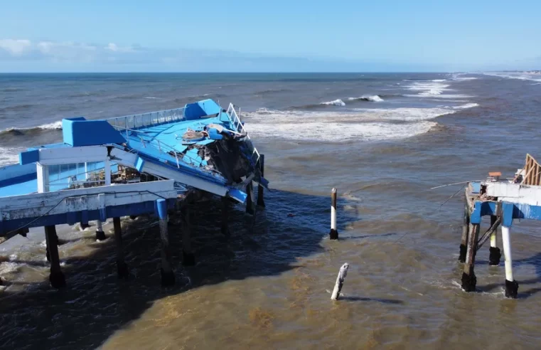 Plataforma marítima de Atlântica, ponto turístico de RS, desaba no final de semana