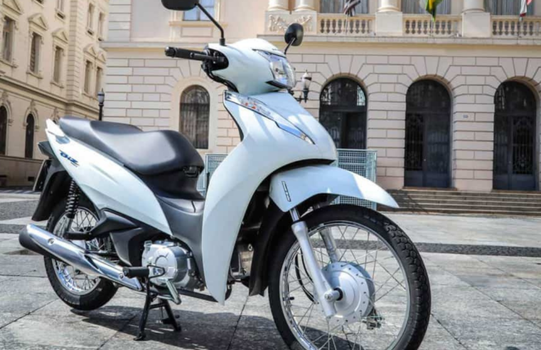 Honda Biz 110i é apontada como a moto mais acessível em lista da Auto Esporte