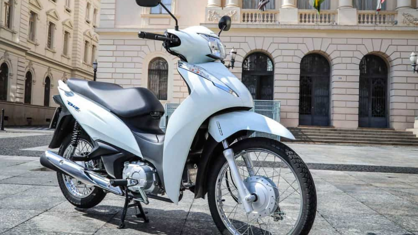 Honda Biz 110i é apontada como a moto mais acessível em lista da Auto Esporte