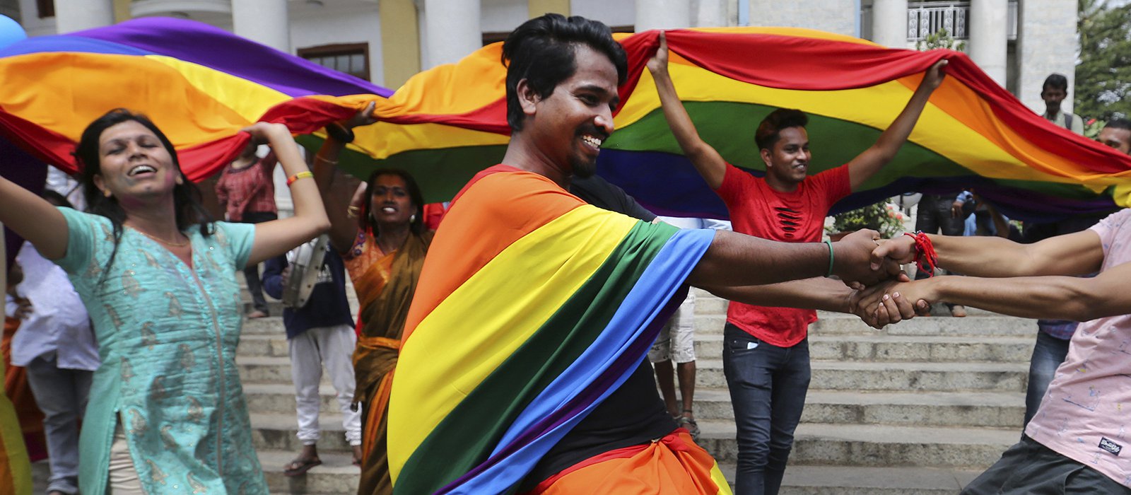 Tribunal indiano se recusa a debater sobre casamento homoafetivo