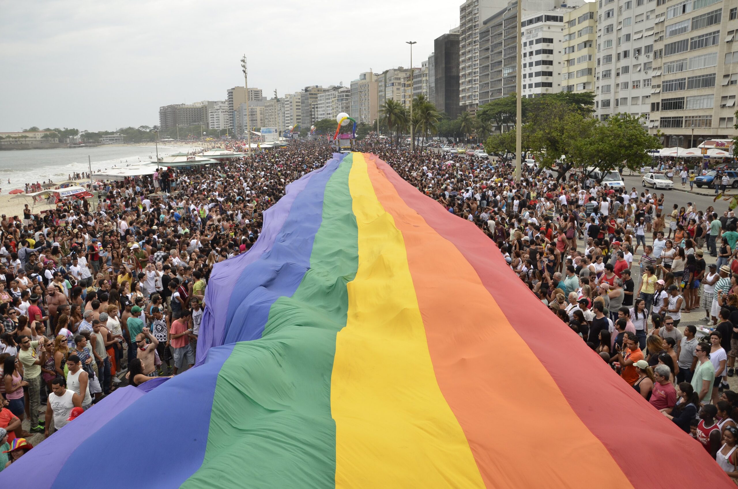 A 28ª Parada do Orgulho LGBTI+ acontece em novembro, no Rio