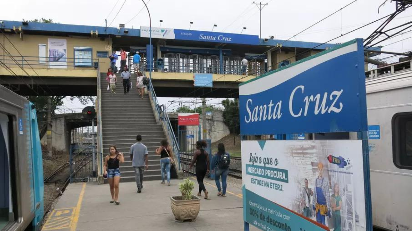 Supervia alega manutenção após fechamento inesperado na estação de Santa Cruz