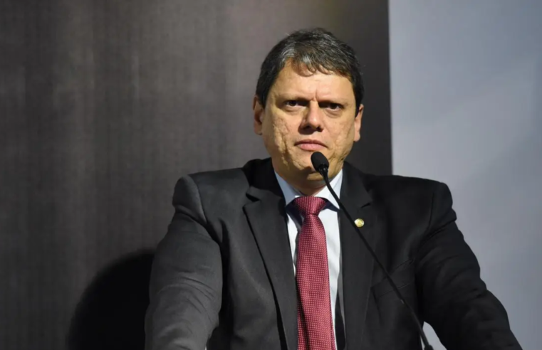 Governador de São Paulo promete rever políticas para evitar ataques em escolas