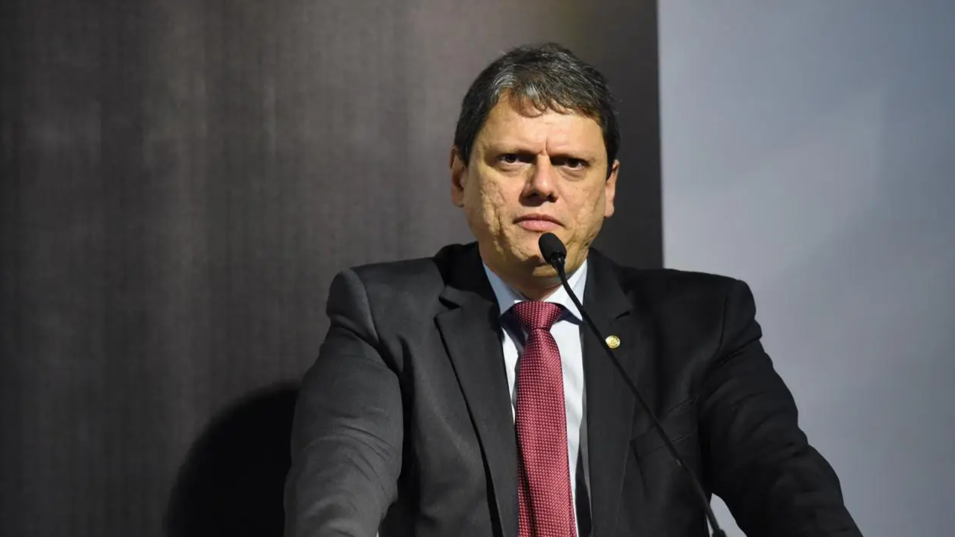 Governador de São Paulo promete rever políticas para evitar ataques em escolas