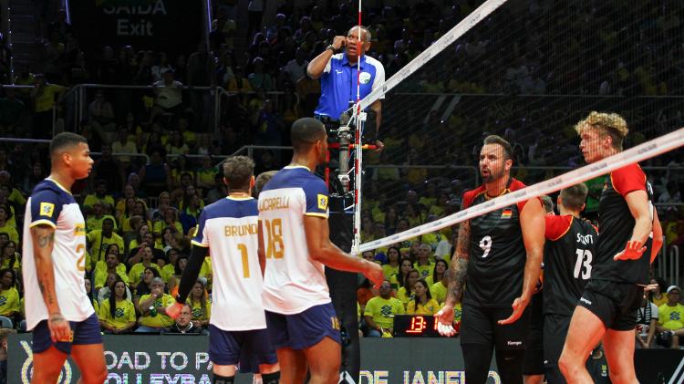 Brasil perde para Alemanha e se complica no Pré-Olímpico de vôlei 