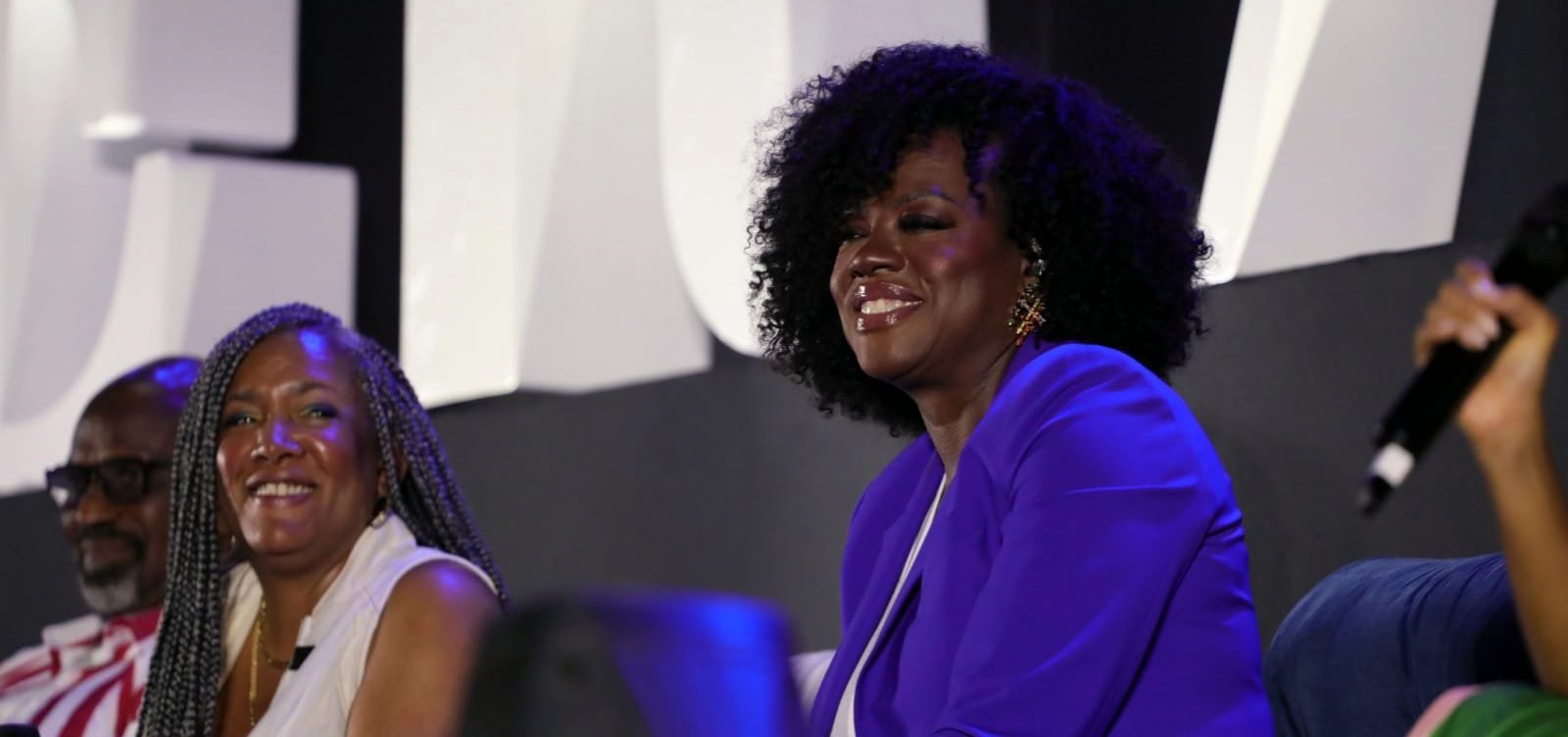 Viola Davis anuncia criação de estúdio de podcasts em Salvador