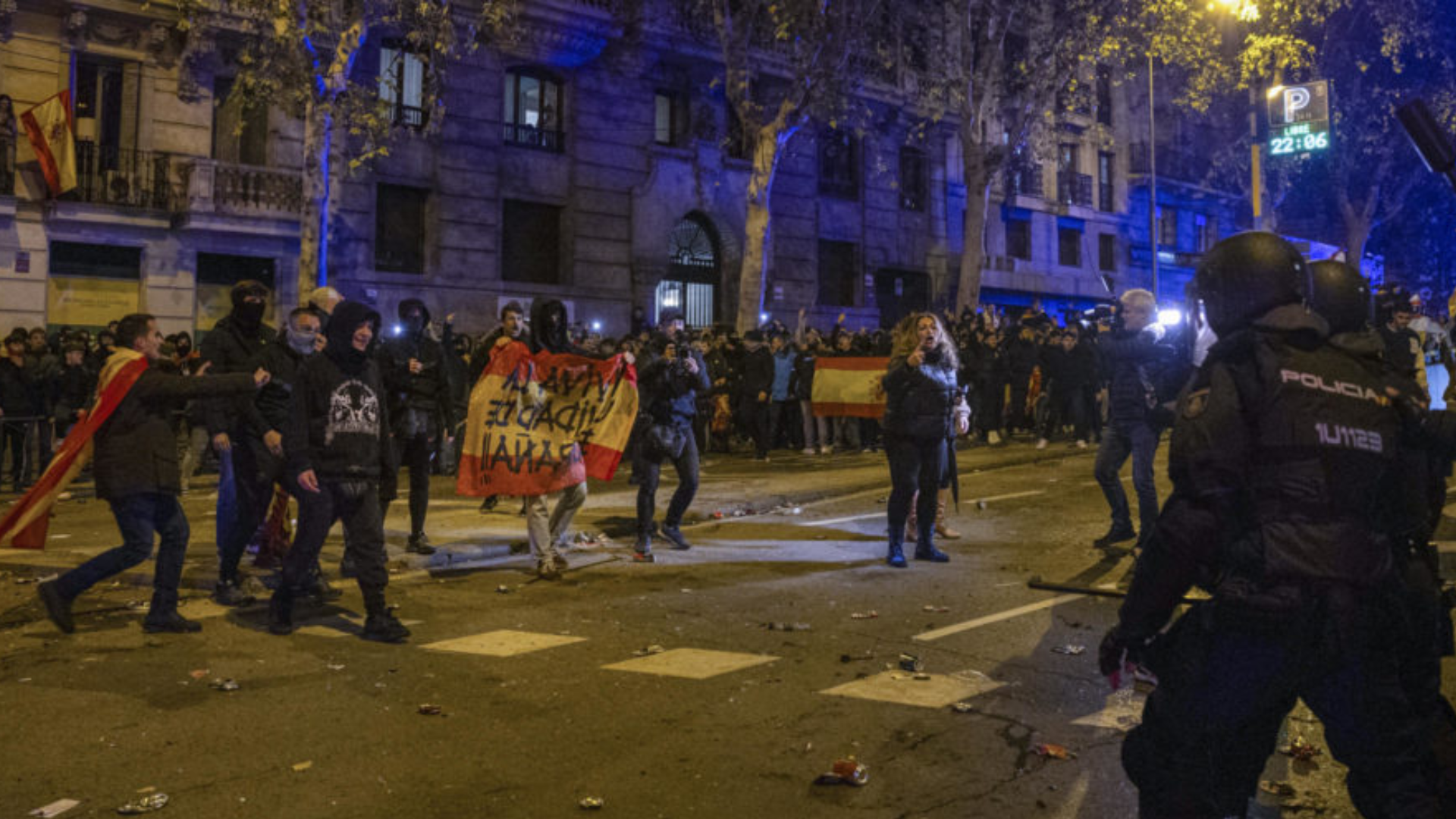 Acordo entre Partido Socialista e separatistas catalães gera protestos na Espanha