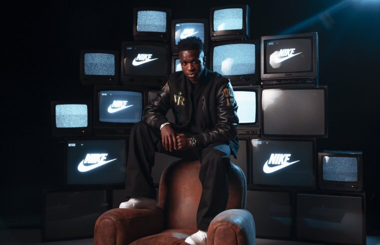 Com promessa de apoio a causas sociais, Nike renova com Vini Jr até 2030