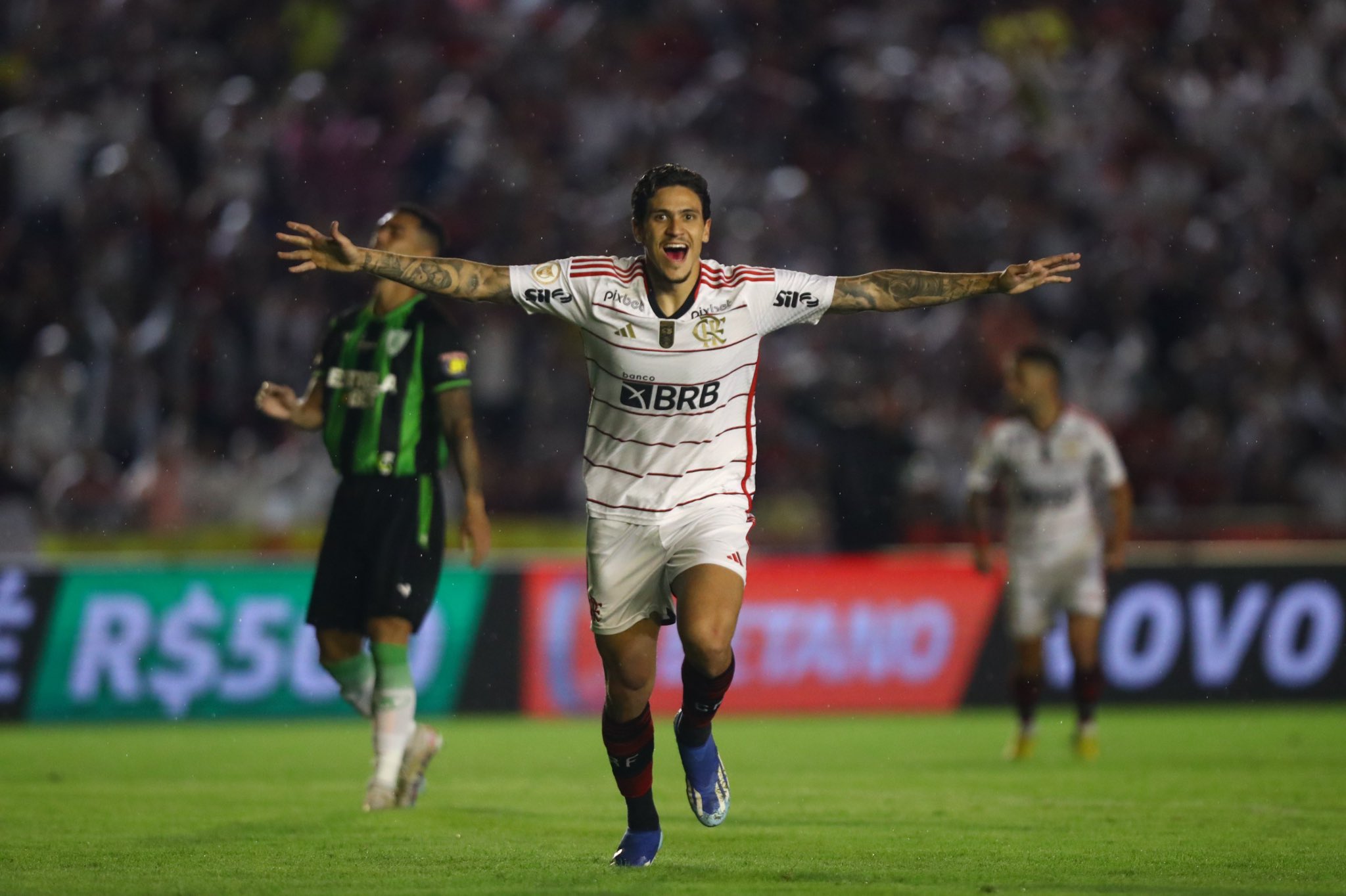 #Brasileirão: Flamengo vence América-MG por 3 a 0 e chega perto do título do campeonato