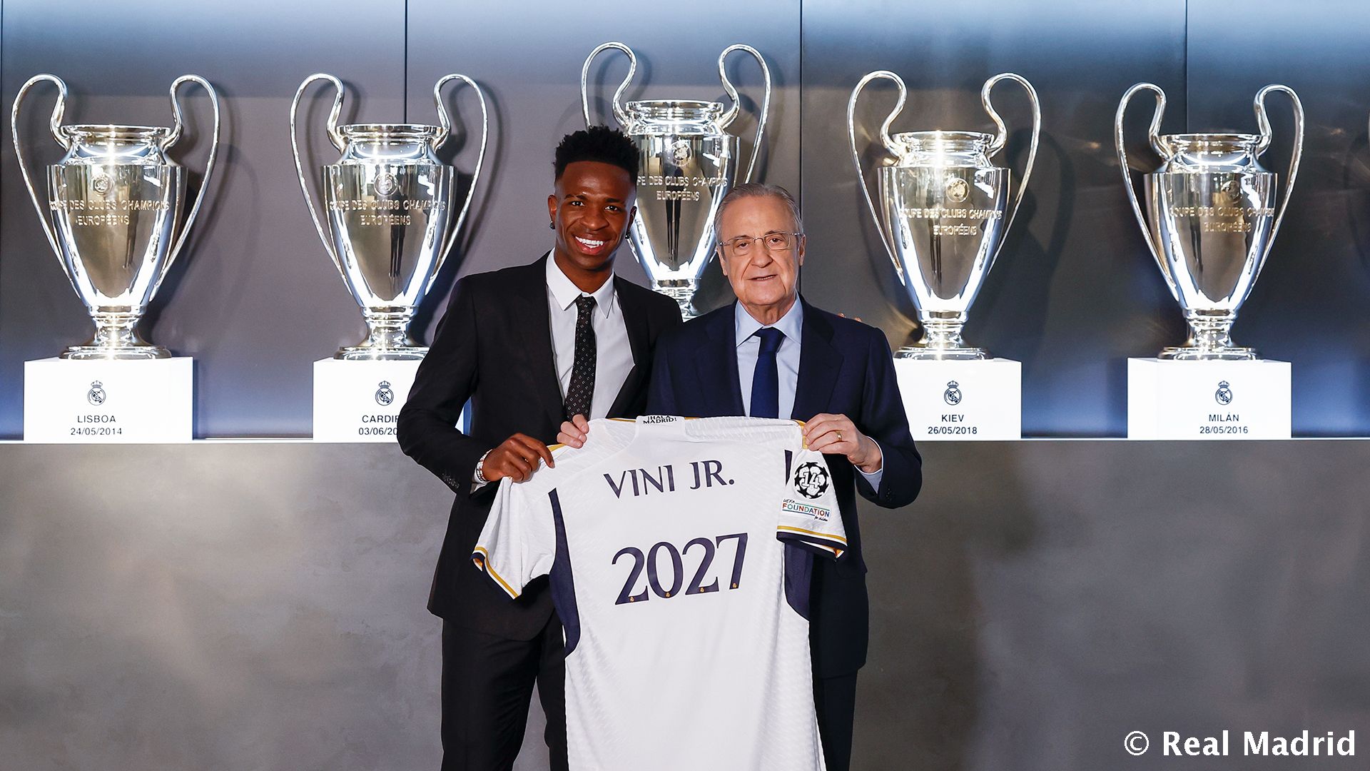 Real Madrid renova com Vinicius Jr. até 2027