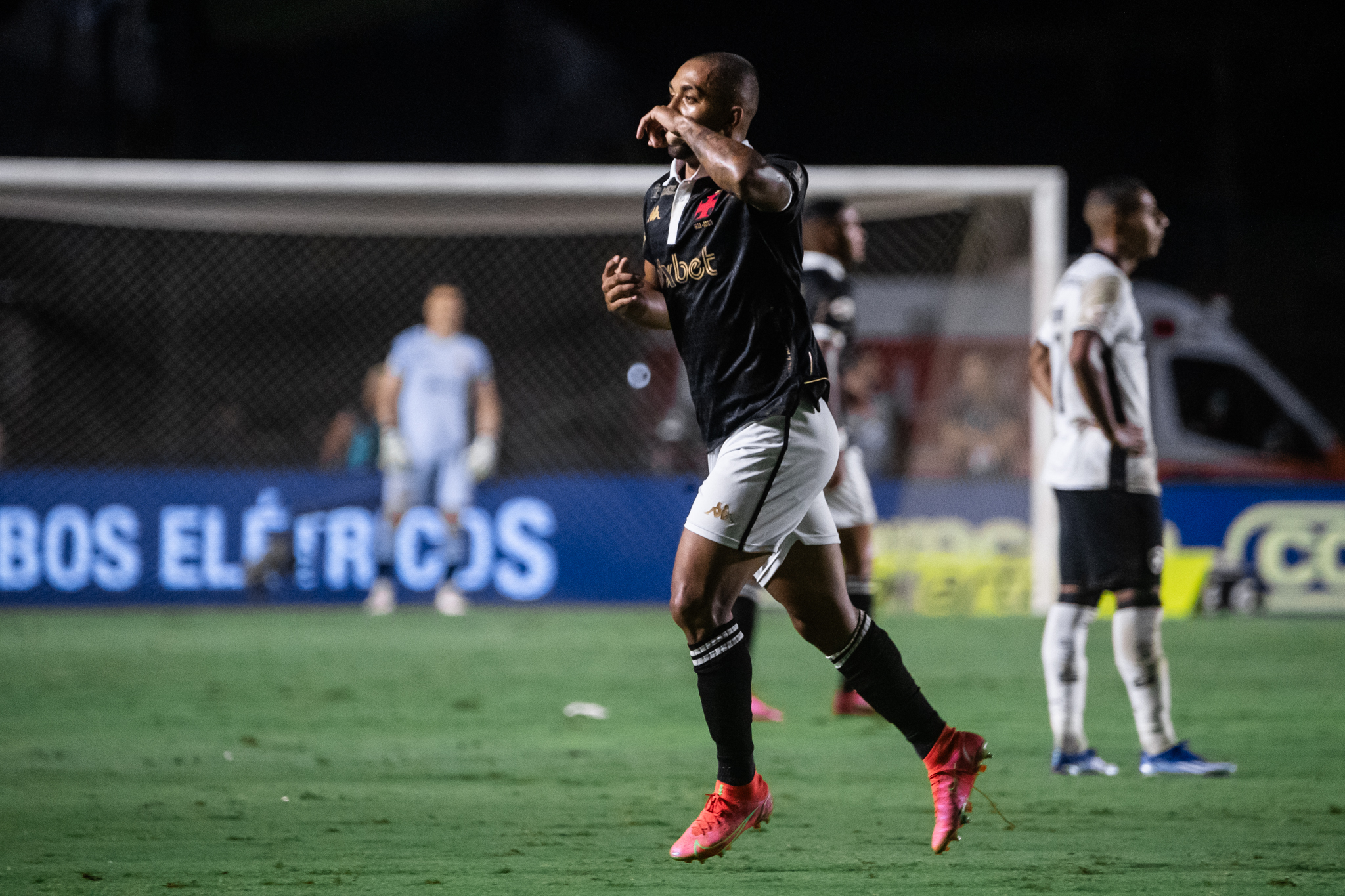 #Brasileirão: Vasco vence Botafogo por 1 a 0 em São Januário