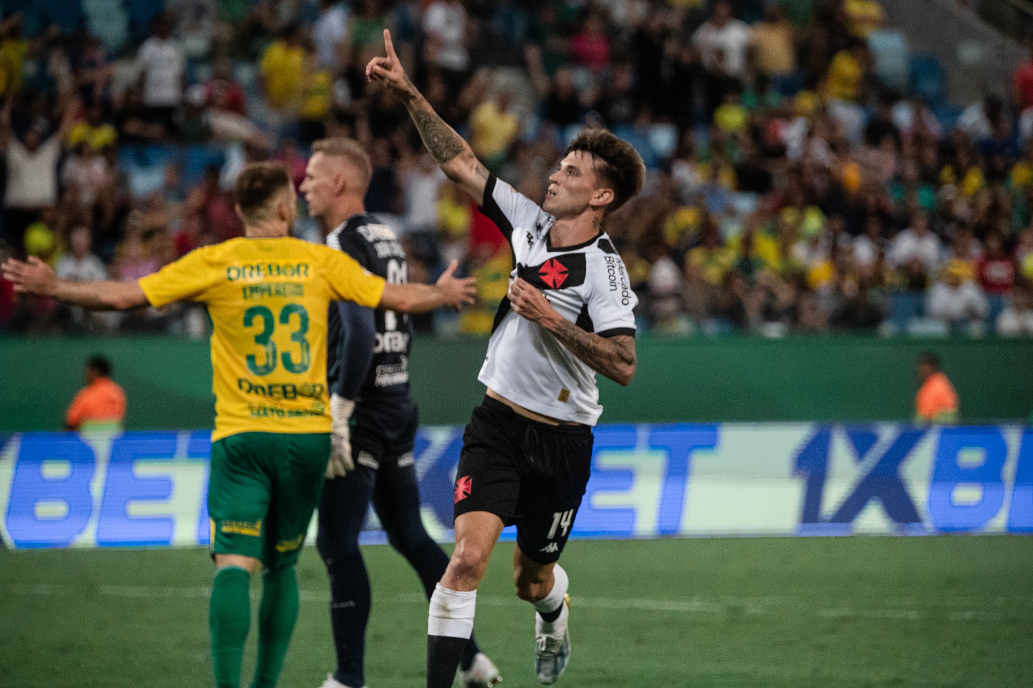 #Brasileirão: Vasco vence Cuiabá por 3 a 2 e respira na zona de rebaixamento