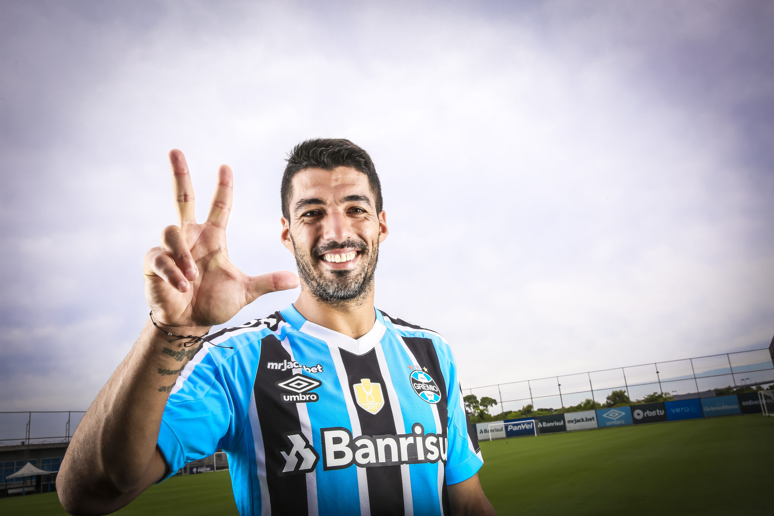 Grêmio arrecada mais de R$ 10 milhões em produtos com a marca Suaréz