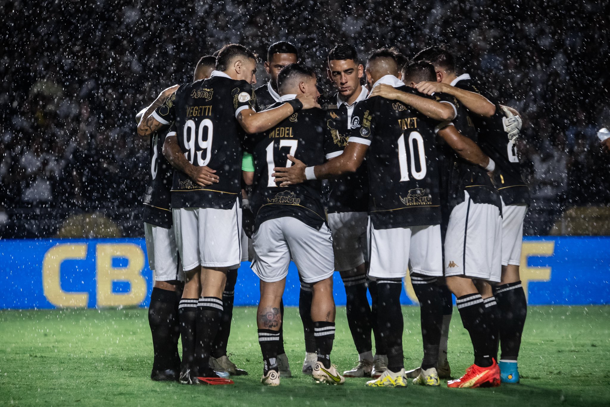 #Brasileirão: Corinthians vence Vasco de virada por 4 a 2, no São Januário