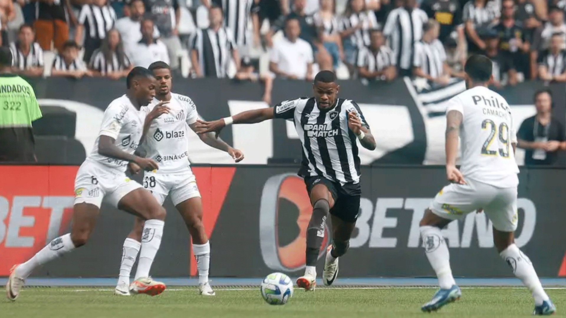 #Brasileirão: Botafogo empata com Santos por 1 a 1 e perde chance de voltar a liderança do campeonato