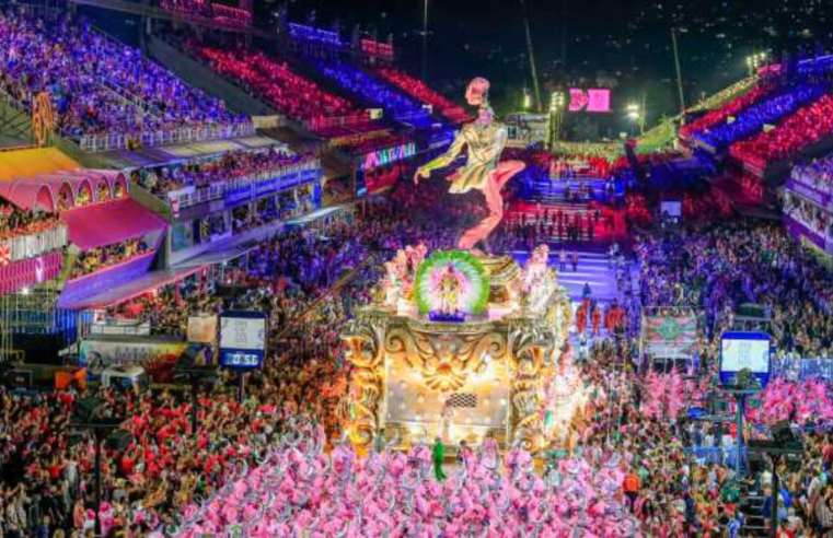 Ingressos de arquibancada do Carnaval 2024 começam a ser vendidos na quinta-feira