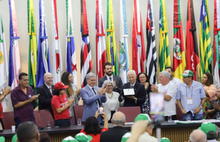 Governo cria comissão para conciliar conflitos no campo