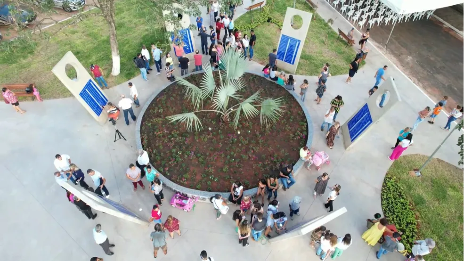 Memorial em homenagem às vítimas da Covid-19 é inaugurado em Monte Carmelo (MG)