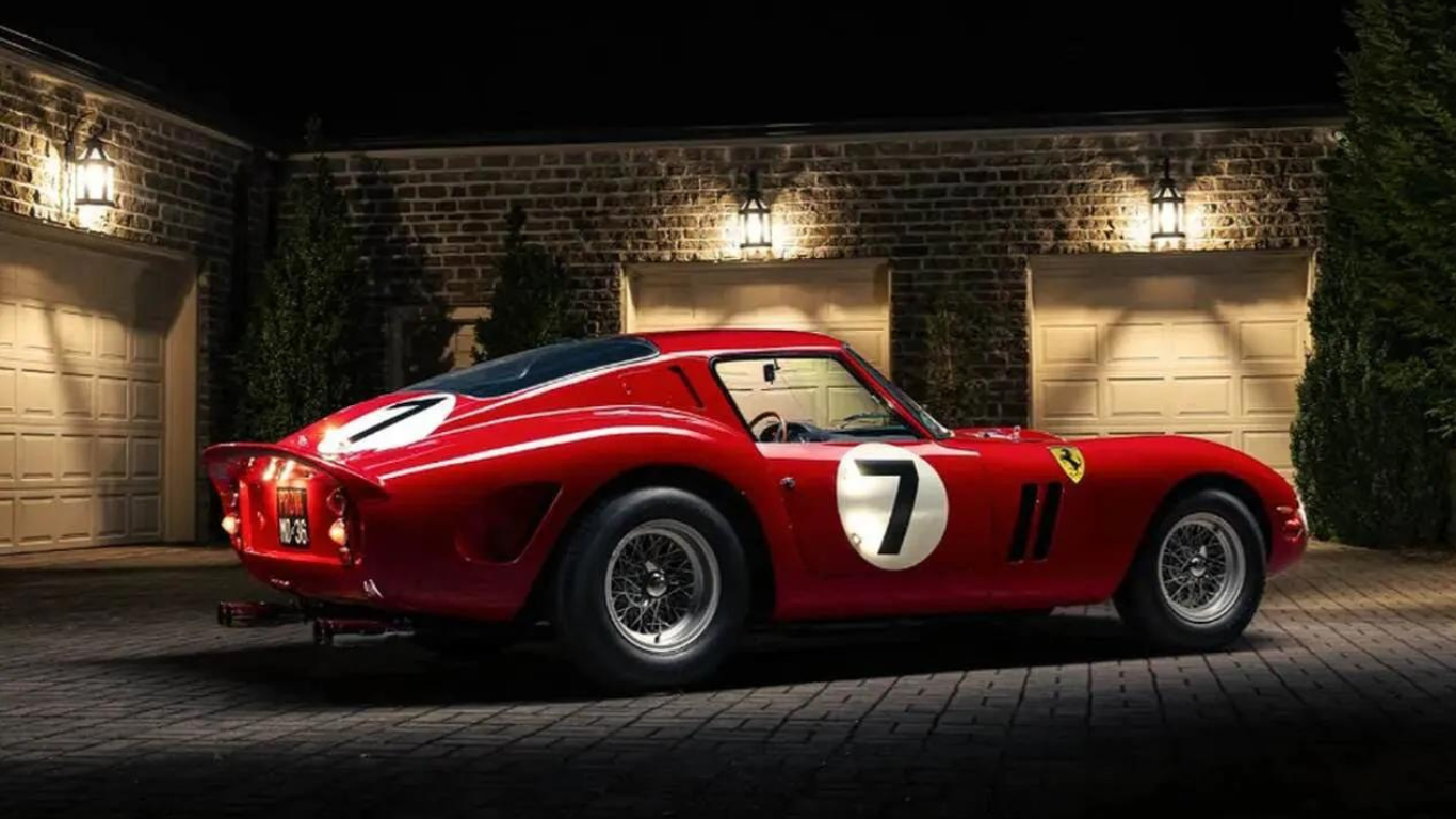 Ferrari de 1962 é a mais cara do mundo, ao ser vendida por mais de R$ 228 milhões