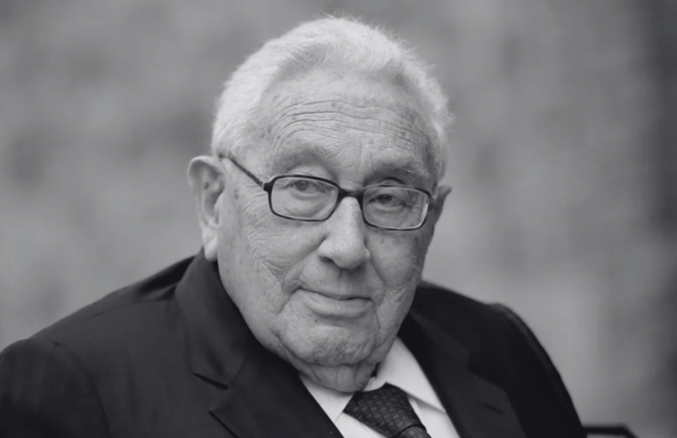 Morre Henry Kissinger, diplomata americano e ganhador do Prêmio Nobel da Paz