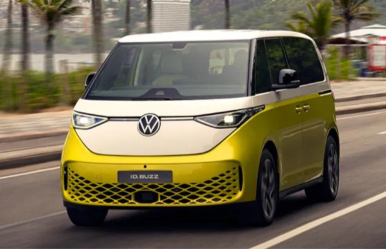 Volkswagen disponibiliza kombi elétrica em serviço de assinatura no Brasil