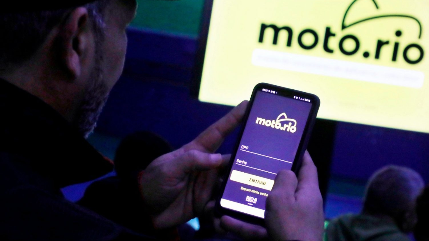 Prefeitura do Rio anuncia cadastro digital para motoristas do app Moto.Rio