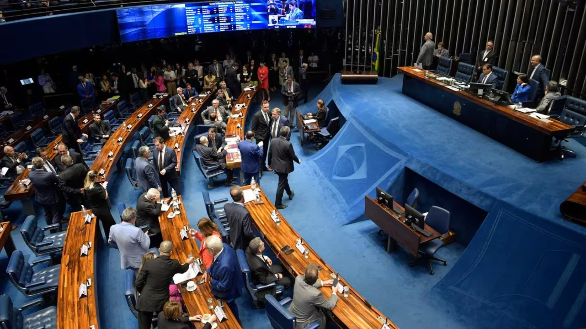 Reforma tributária é aprovada no Senado com o placar de 53 a 23