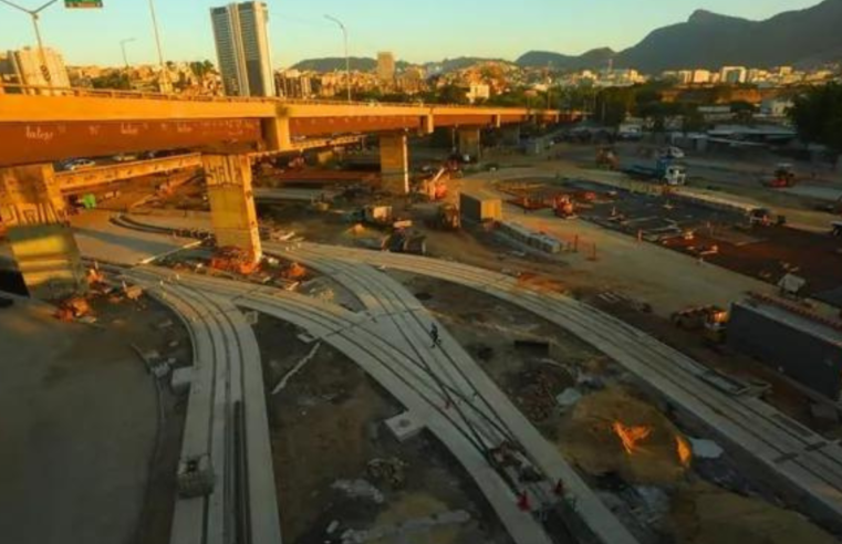 Via lateral que conecta Av. Brasil à Francisco Bicalho será reaberta neste sábado