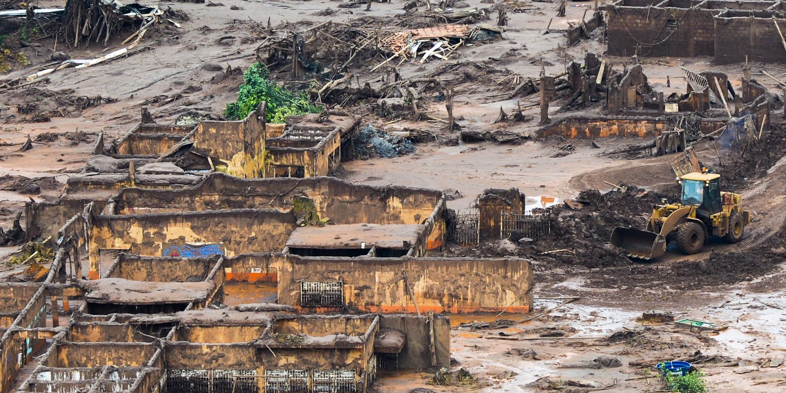 Justiça Federal iniciou interrogatórios sobre desastre da barragem de Mariana, MG