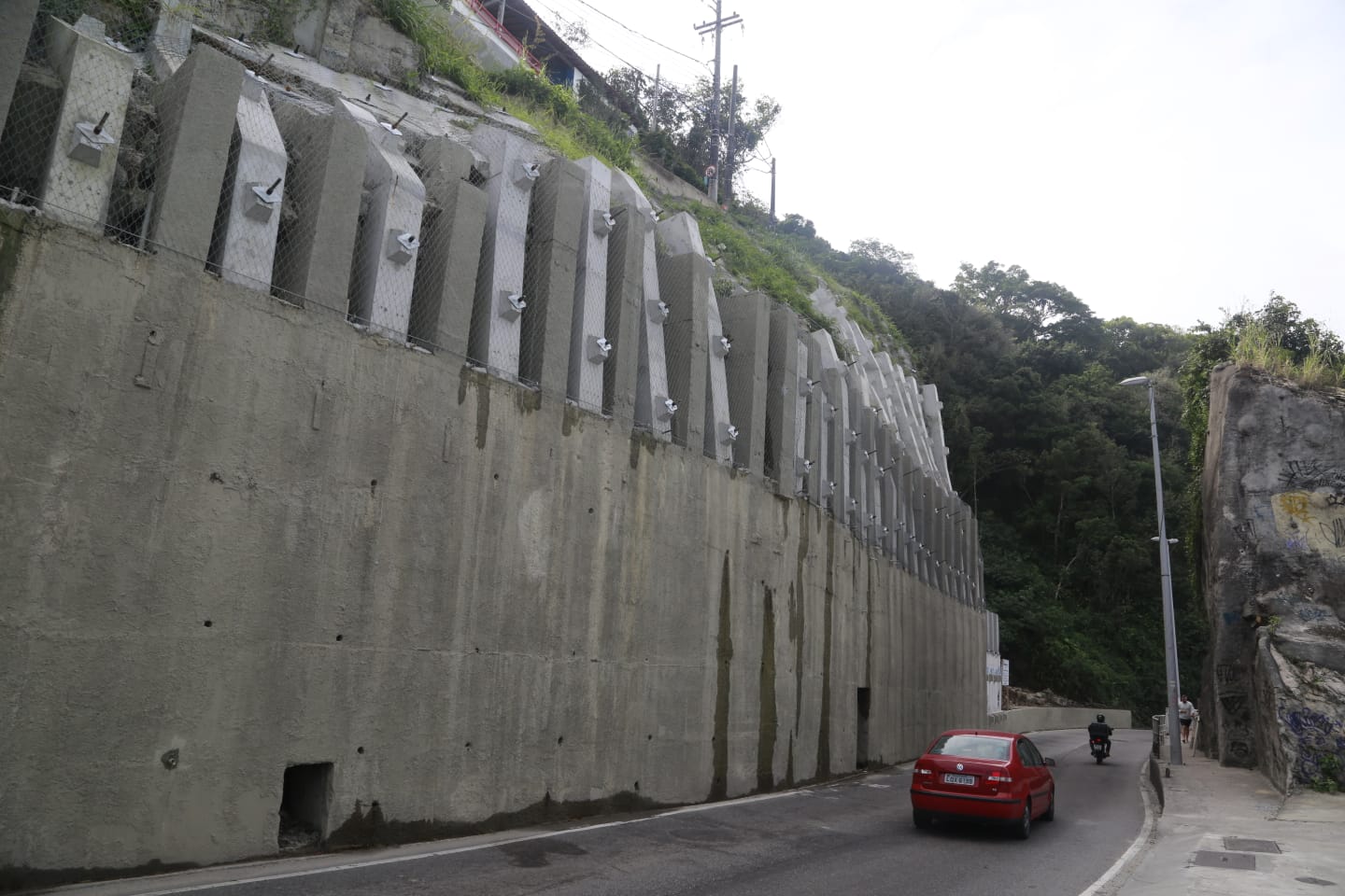 Prefeitura do Rio investe em obras em encostas para minimizar os impactos das chuvas