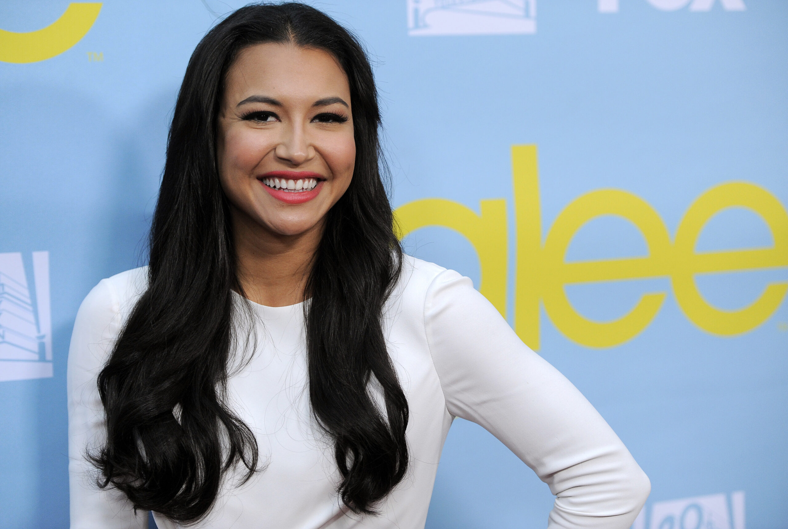 Naya Rivera é homenageada pelo elenco de ‘Glee’ com nova música