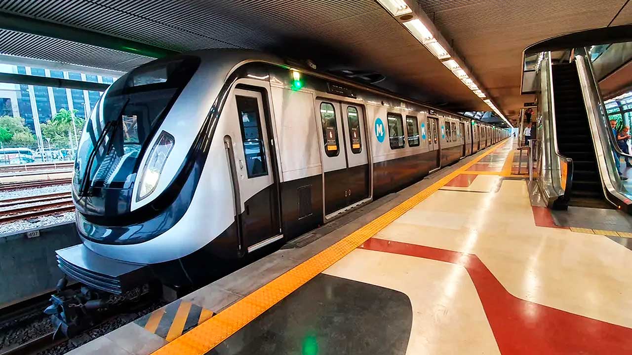 Cartões especiais devem ser usados no metrô para acesso no Réveillon