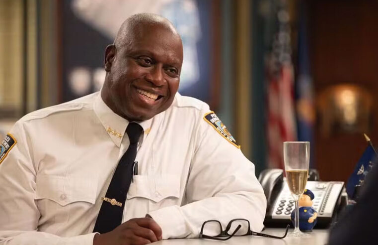 Morre aos 61 anos, Andre Braugher, o Capitão Holt de ‘Brooklyn Nine-Nine’