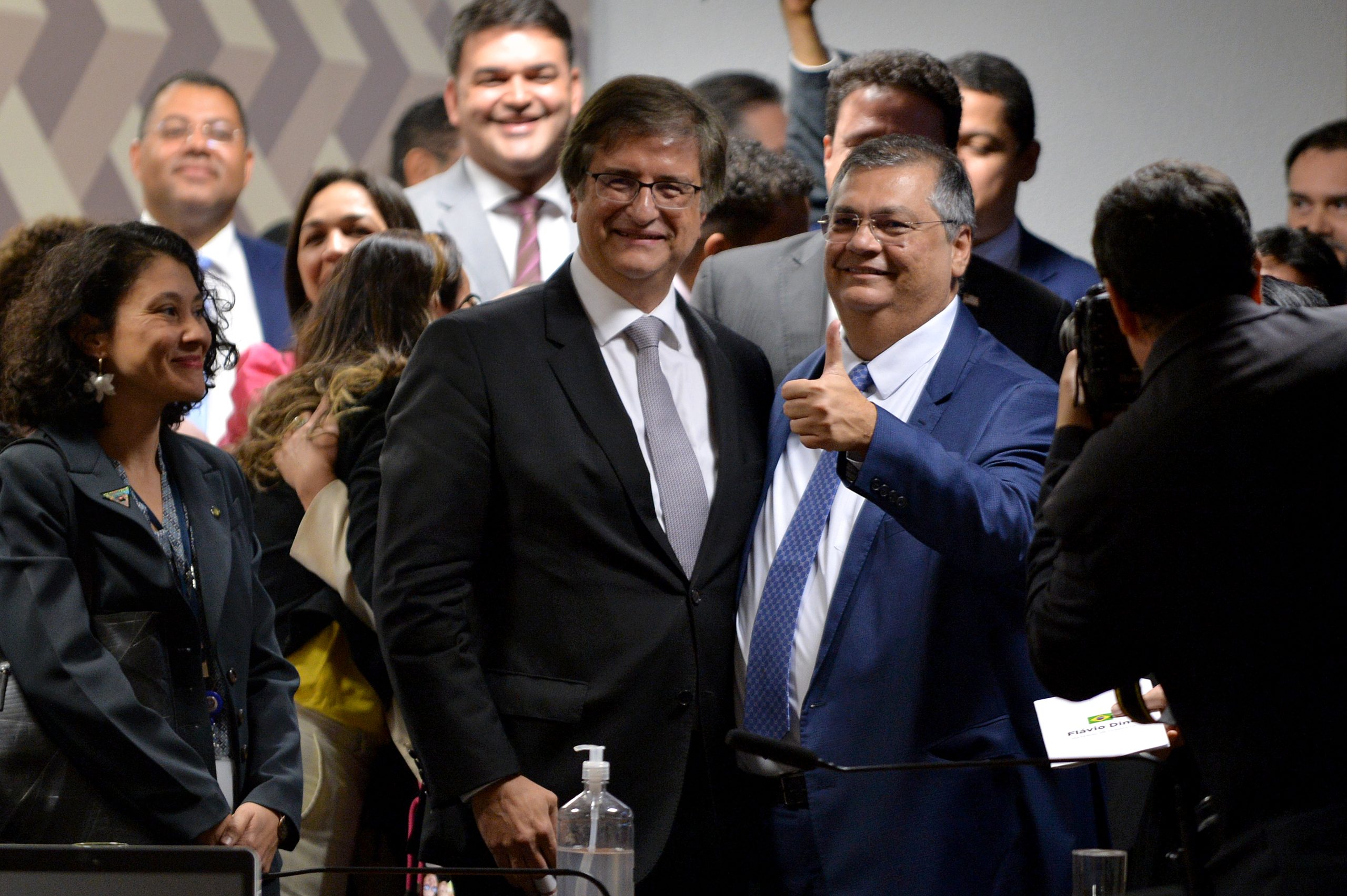 Flávio Dino para o STF e Paulo Gonet para a PGR são aprovados pelo Senado